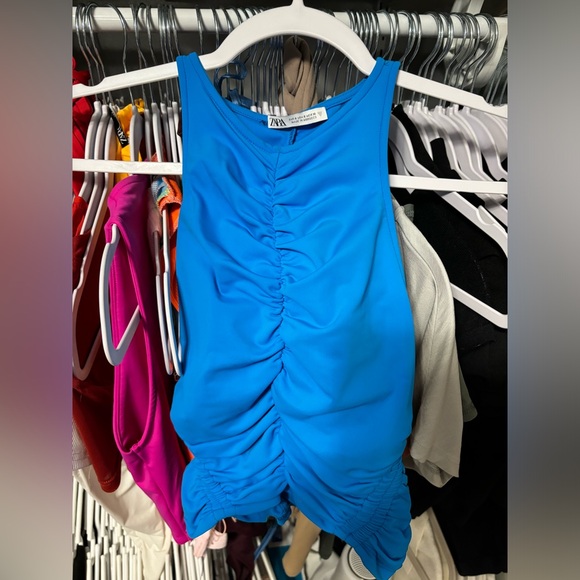 Going out tops, crop tops, tube tops and more. - Picture 2 of 13